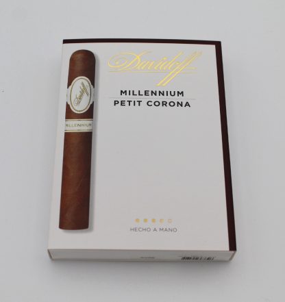 Davidoff Millennium Petit Corona (5-Pack)