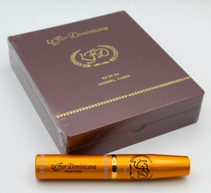 La Flor Dominicana Oro Chisel Tubo