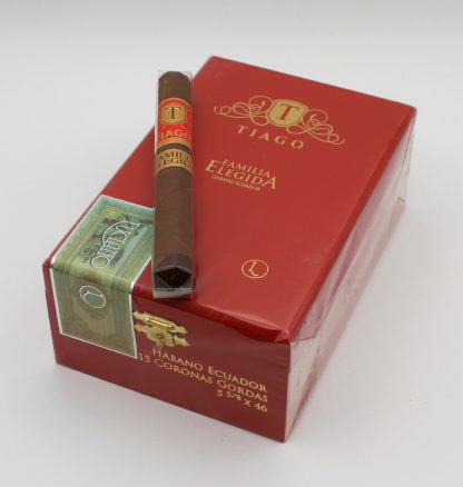 Tiago Familia Escogida Habano Corona Gorda