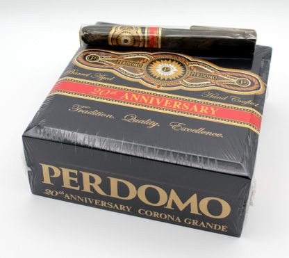 Perdomo 20th Anniversary Maduro Corona Grande