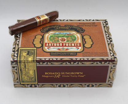 Arturo Fuente Rosado Sungrown Magnum R 44