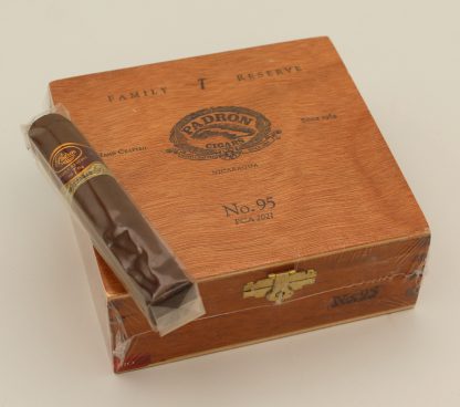 Padron Family Reserve No. 95 PCA 2021 Maduro