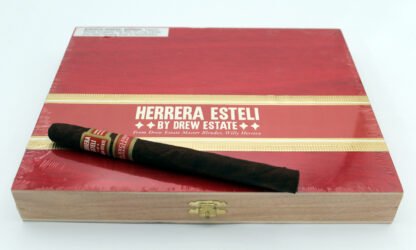 Herrera Esteli Tienda Exclusiva Connecticut Broadleaf Lancero